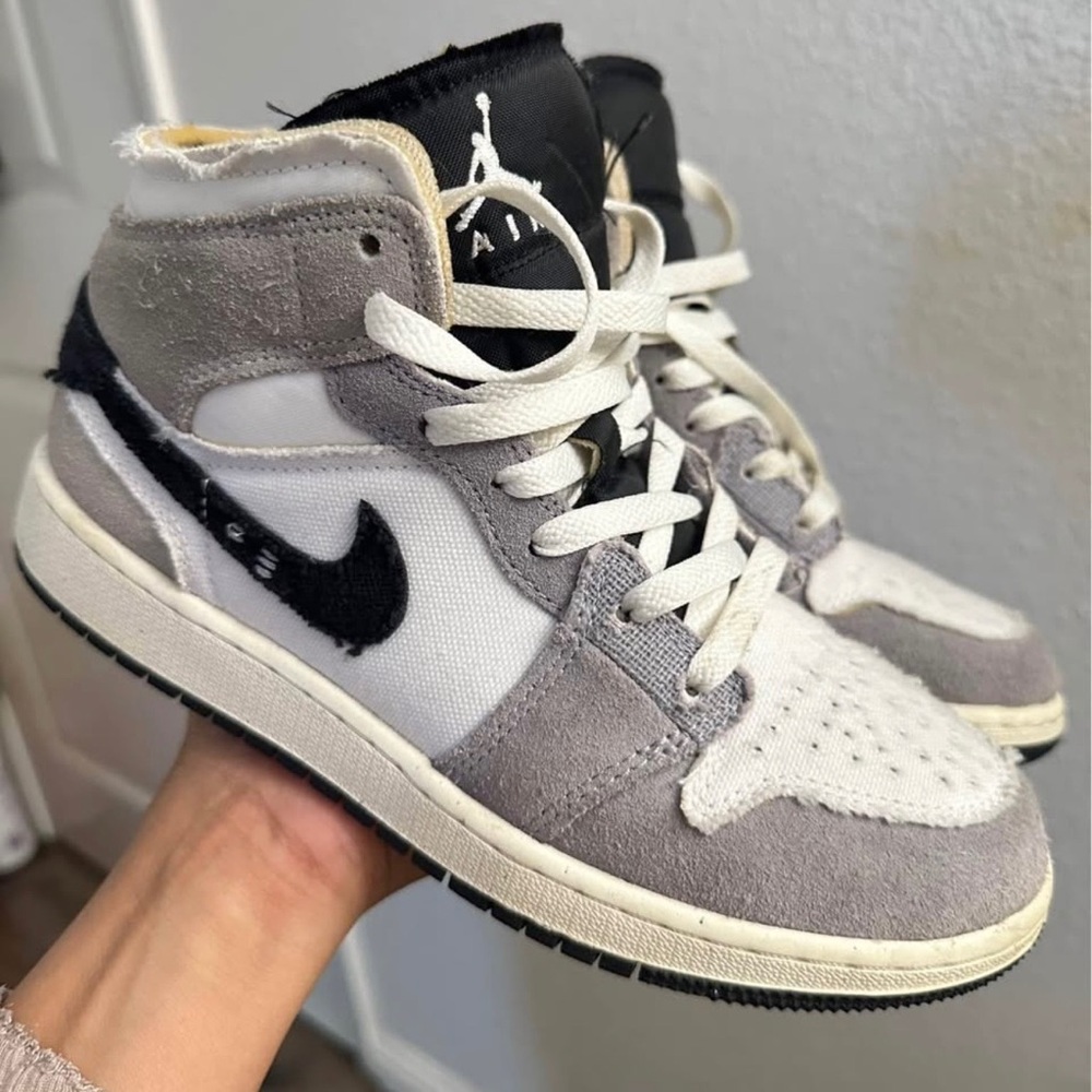 Nike Black and White Sneakers